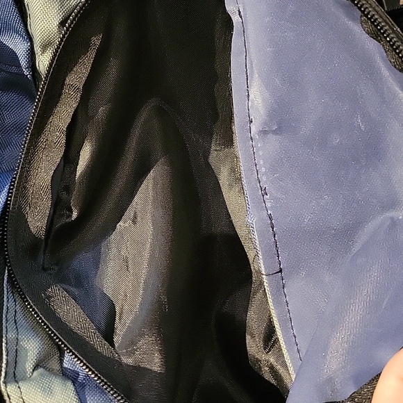 Backpack - Picture 6 of 8